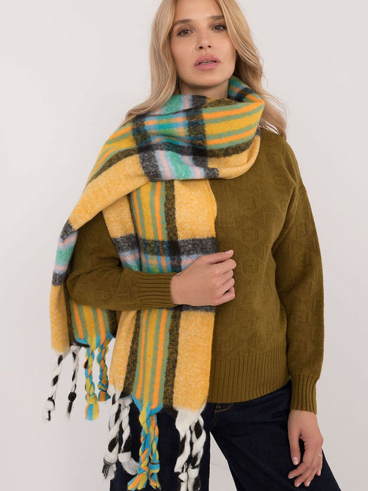 Shawl model 202584 AT-0
