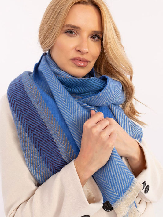 Shawl model 206040 AT-0